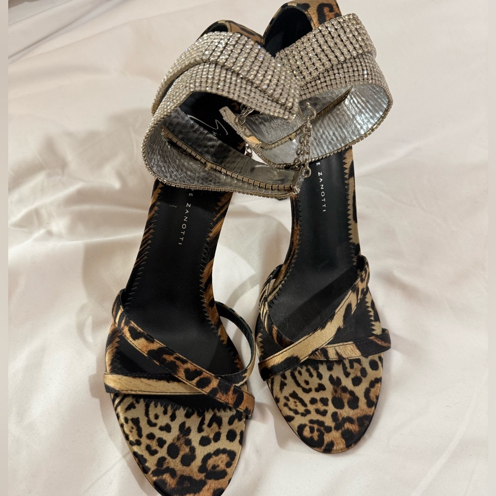Giuseppe Zanotti Brown and Silver Heels with Stiletto Design NWOT - Picture 2 of 5